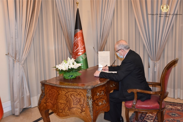 The Embassy of Afghanistan in Rome opened the book of condolences on 4th and 5th of November